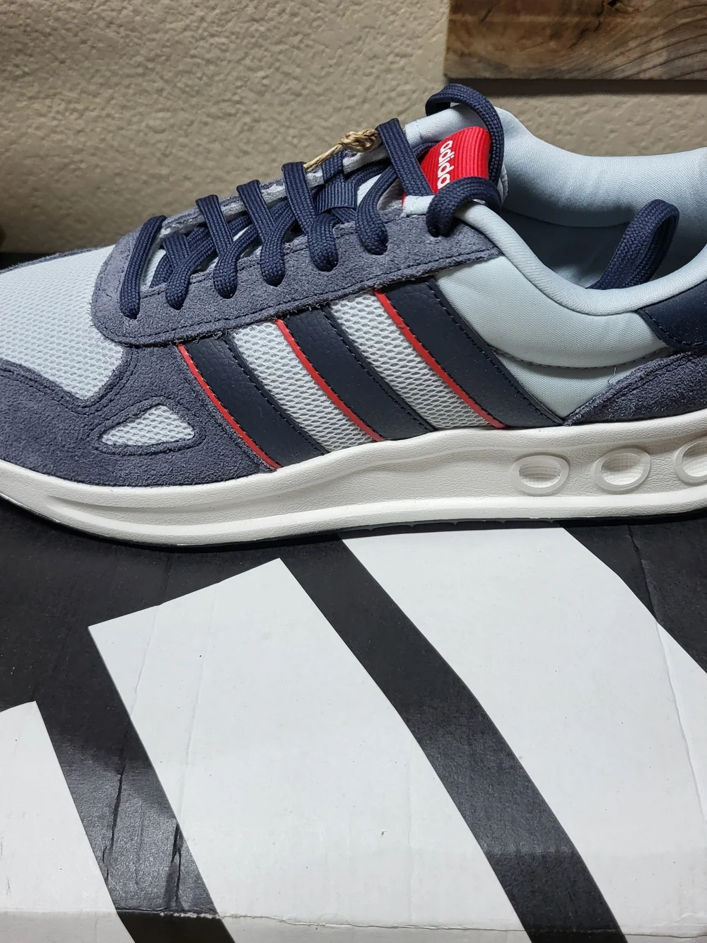 *NEW* Adidas Run 84 Navy/Gray/White/Red Running Shoes Size Men 9.5 Women 10.5